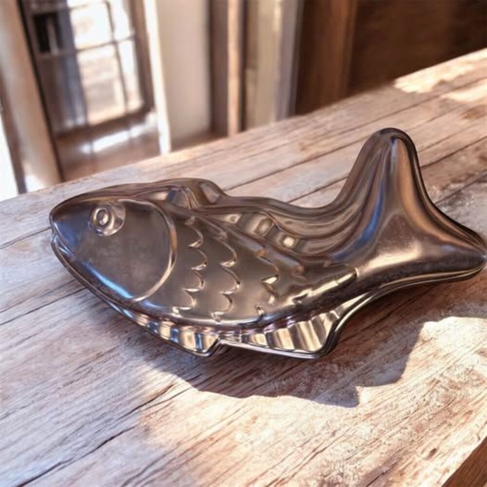 VINTAGE COPPER FISH JELLO MOLD WALL HANGING